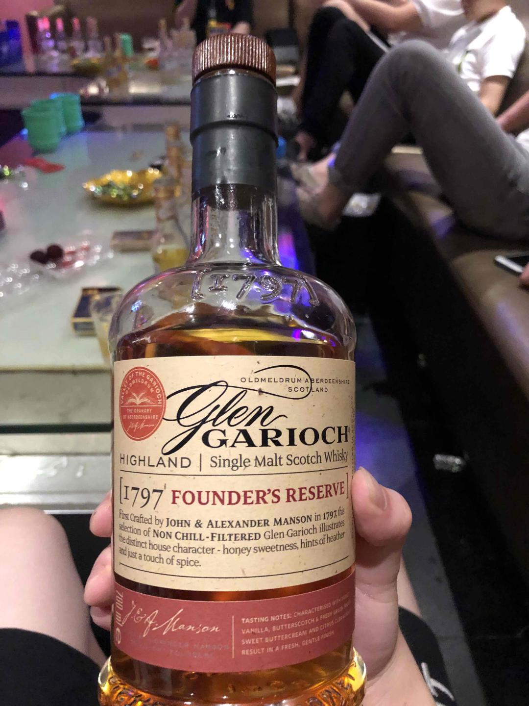 聚会最开心的事莫过于没带错酒