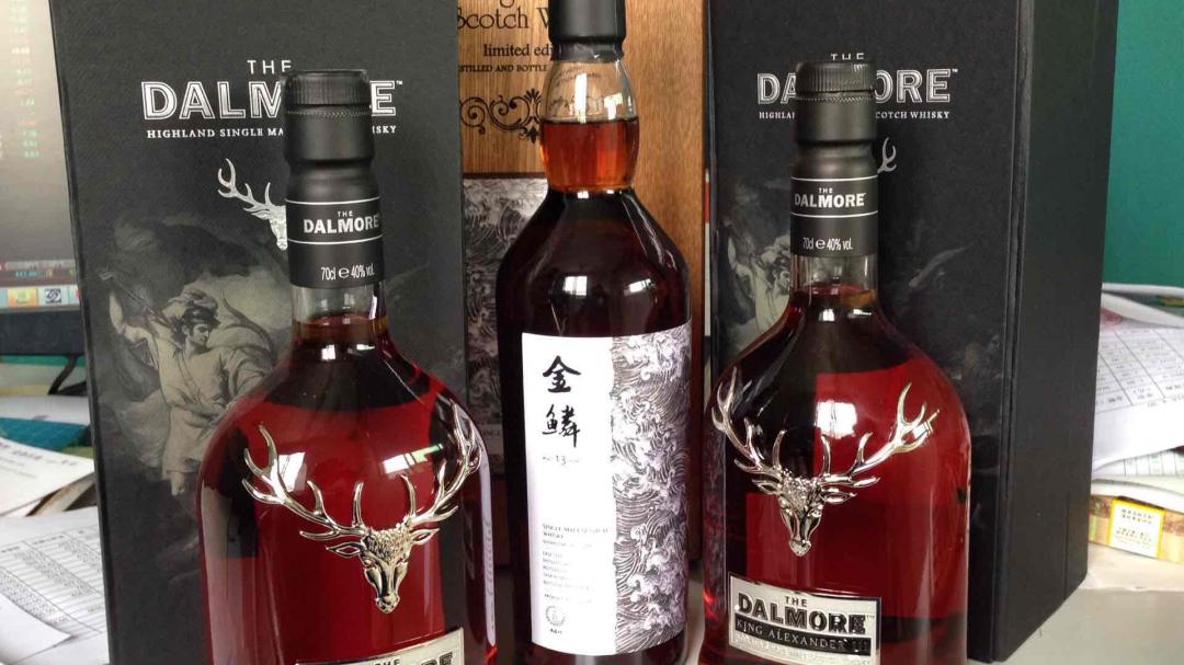 哈哈哈<img src='https://sdata.whiskyworm.com/xcxpics/emoji_14.png' class='emoji' />