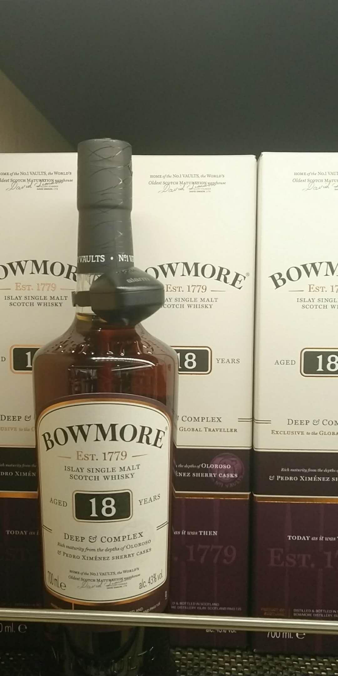 刚才看DYW99兄发帖，我也来一波，芬兰机场毛没有！