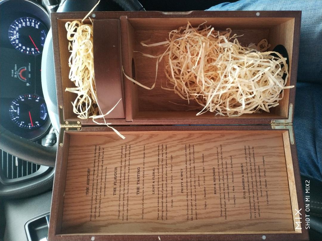 老哥的达尔摩和我的金鳞~盒子都很漂亮啊!金鳞第109号~号码…