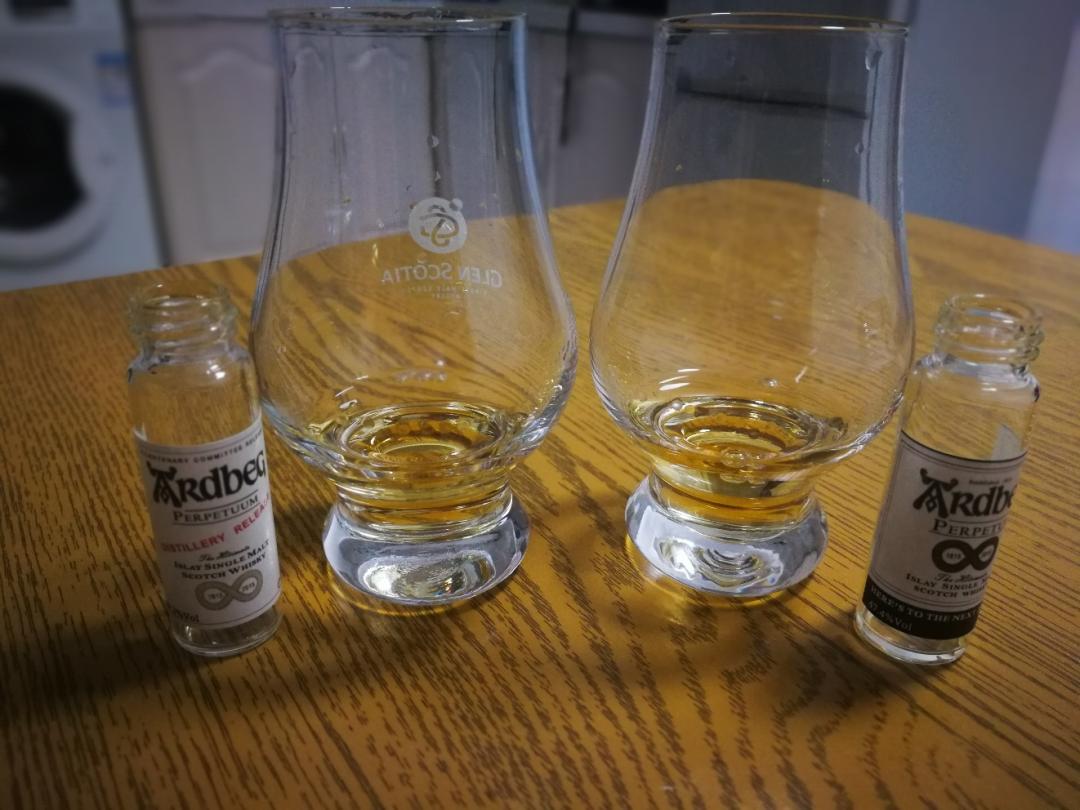 阿德贝哥无穷大两版对比酒评一则