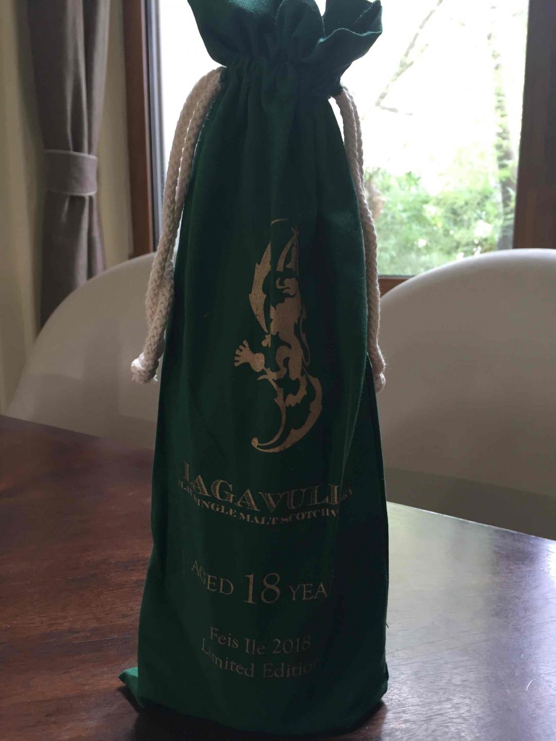 看牙很痛，唯此能解<img src='https://sdata.whiskyworm.com/xcxpics/emoji_22.png' class='emoji' />