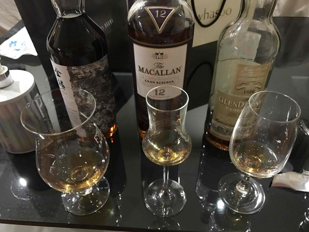 瑞典瑞士太无聊了，对比一下吧