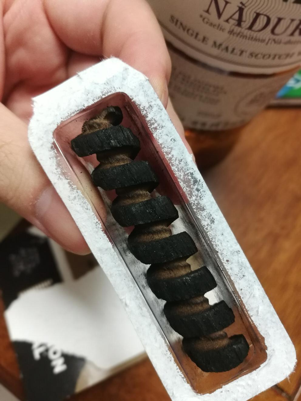 掏出一条橡木棒，哈哈哈，