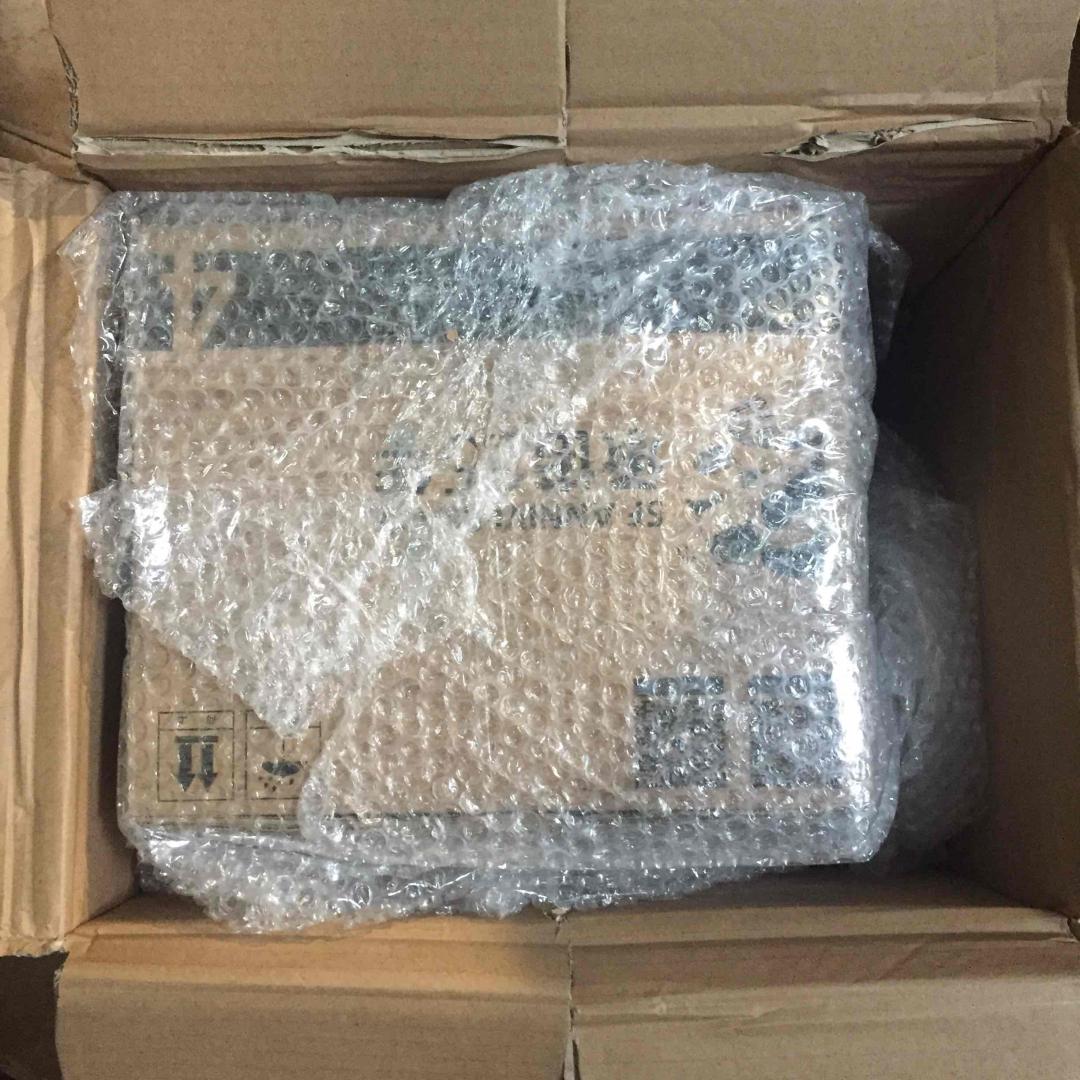 周六一大早，又有快递拆<img src='https://sdata.whiskyworm.com/xcxpics/emoji_14.png' class='emoji' />