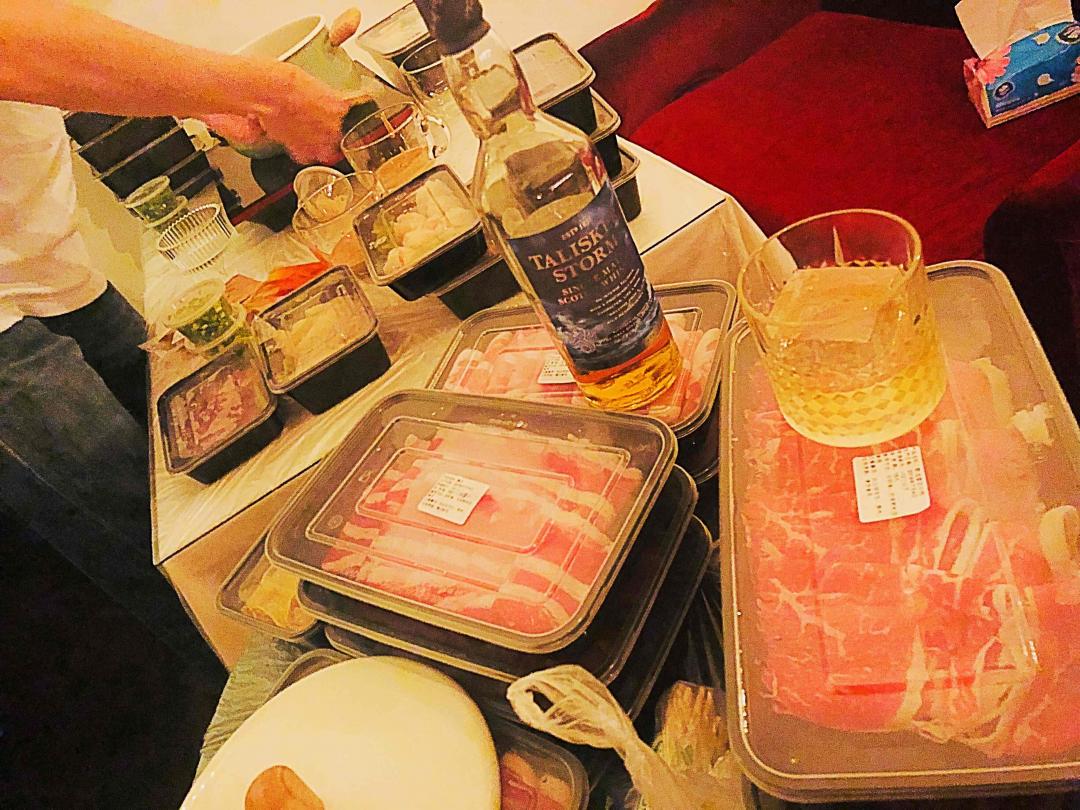 泰斯拉和下雨☔挺配的