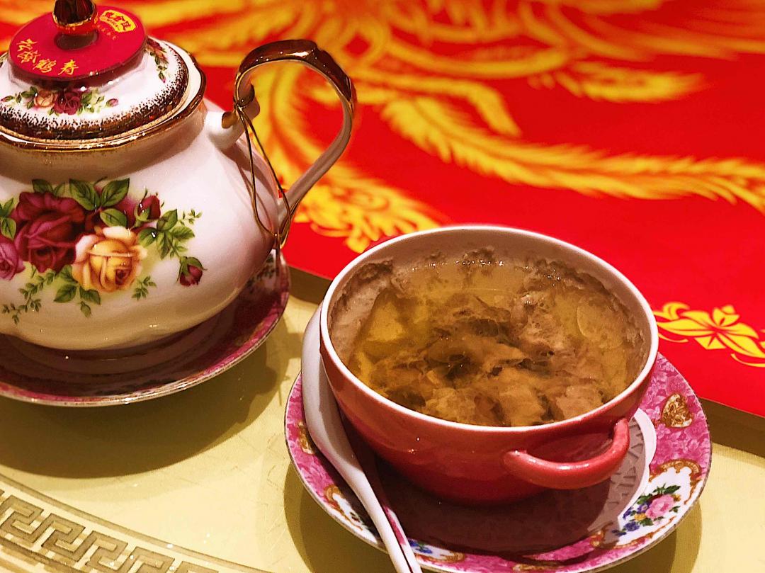 此店不适合高血压患者，一杯竹鹤敬丹顶～