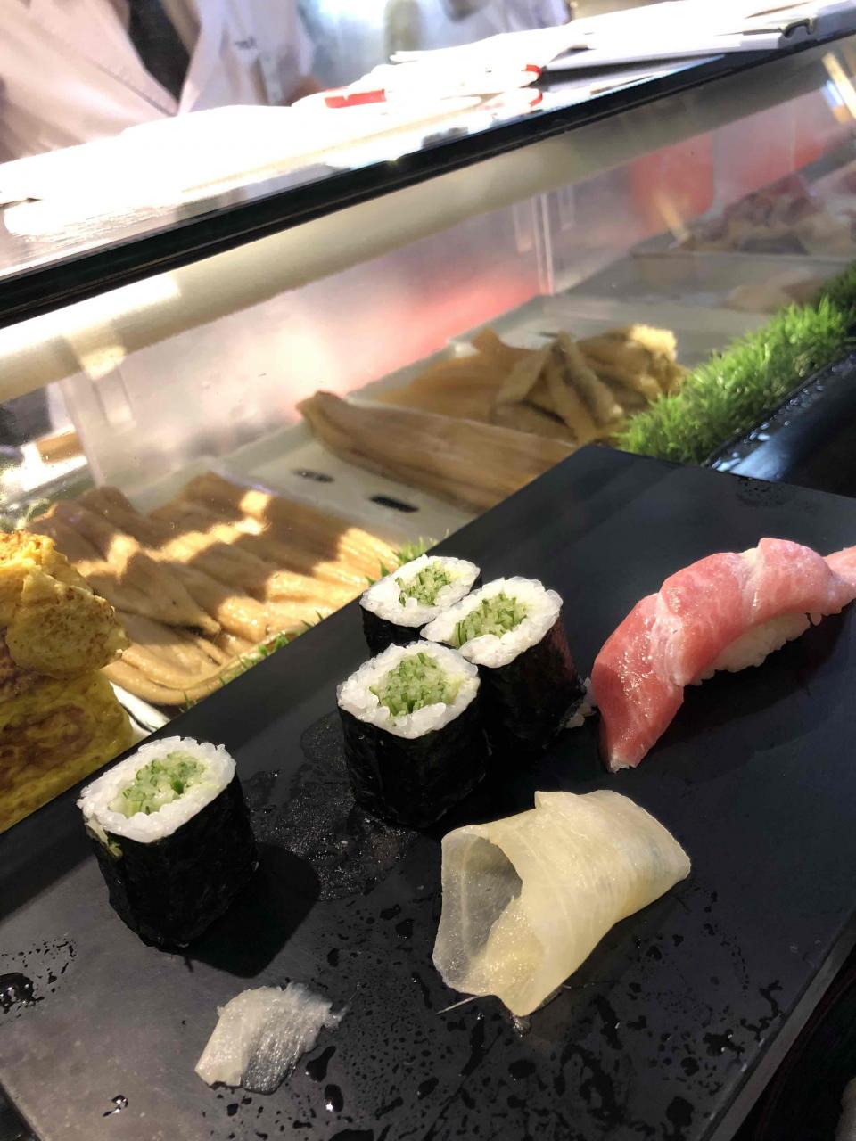 去筑地市场逛，这家的食材不错