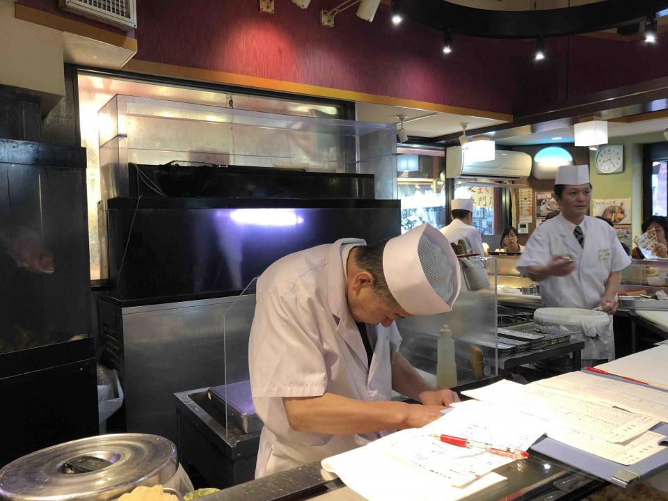 去筑地市场逛，这家的食材不错