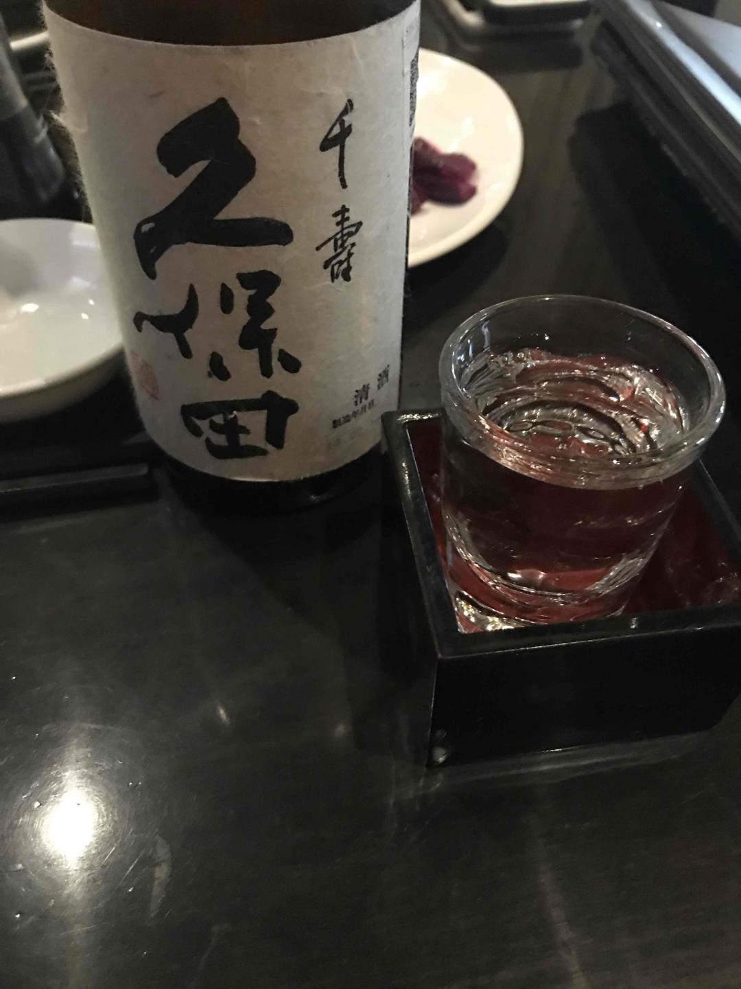 墨西哥当地啤酒，好喝，水果香气和大星口味相似，系出同门之感；这里的日本料理也是受欢迎，靠，中日全世界各方面的PK