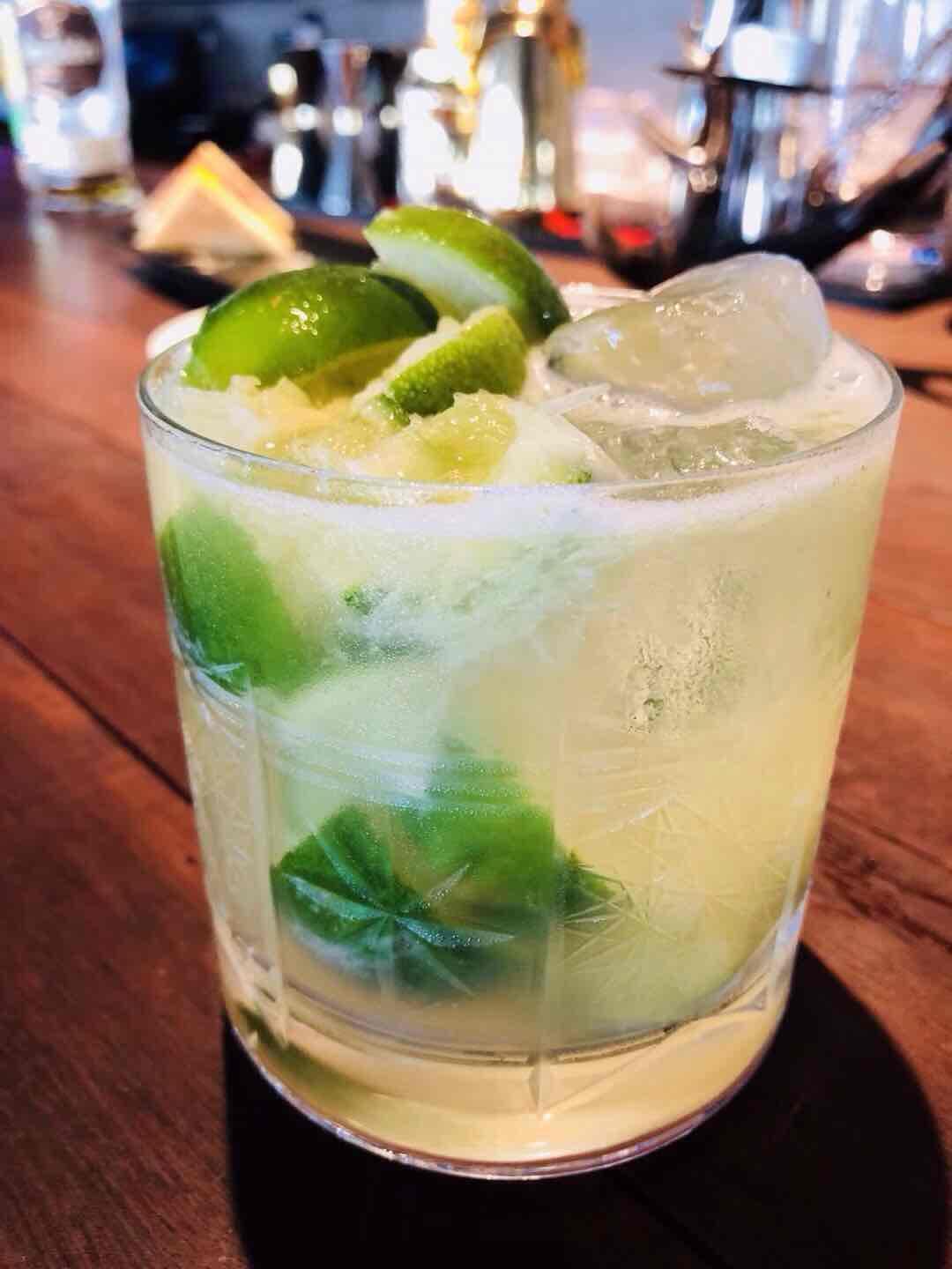 天热就要多喝酒<img src='https://sdata.whiskyworm.com/xcxpics/emoji_14.png' class='emoji' />