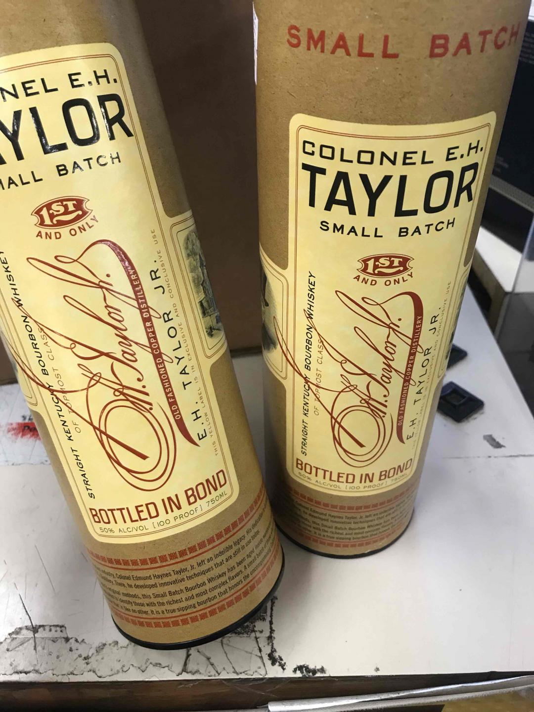 泰勒12年没有啦！这两款上校比12年怎样？