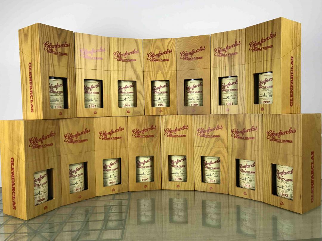 格兰花格 Family Casks 家族桶，蒸馏于1986年-2000年，全部都是2017年入瓶，横跨15年，有属于你的美好年份吗？