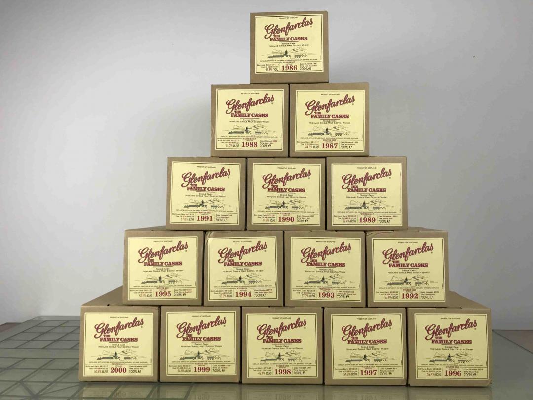 格兰花格 Family Casks 家族桶，蒸馏于1986年-2000年，全部都是2017年入瓶，横跨15年，有属于你的美好年份吗？