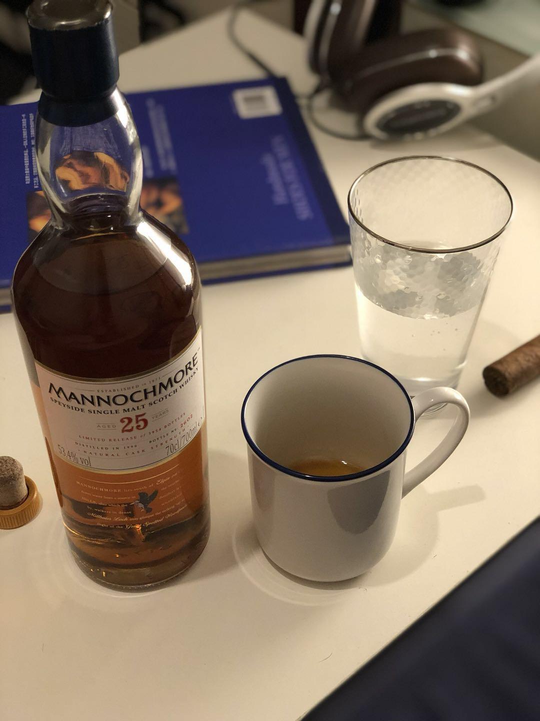 朋友，酒是好酒，不能弄个好点杯子吗～