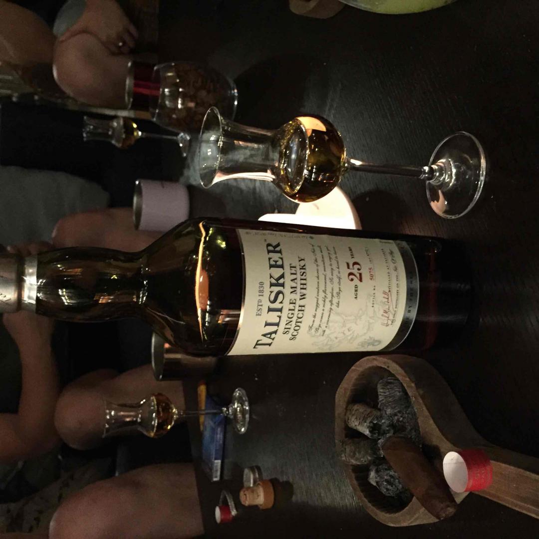 喝的是酒，论的是道