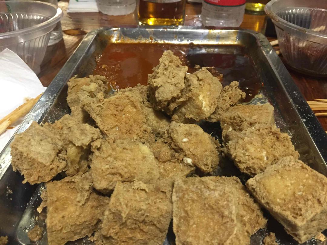 威士忌配臭豆腐