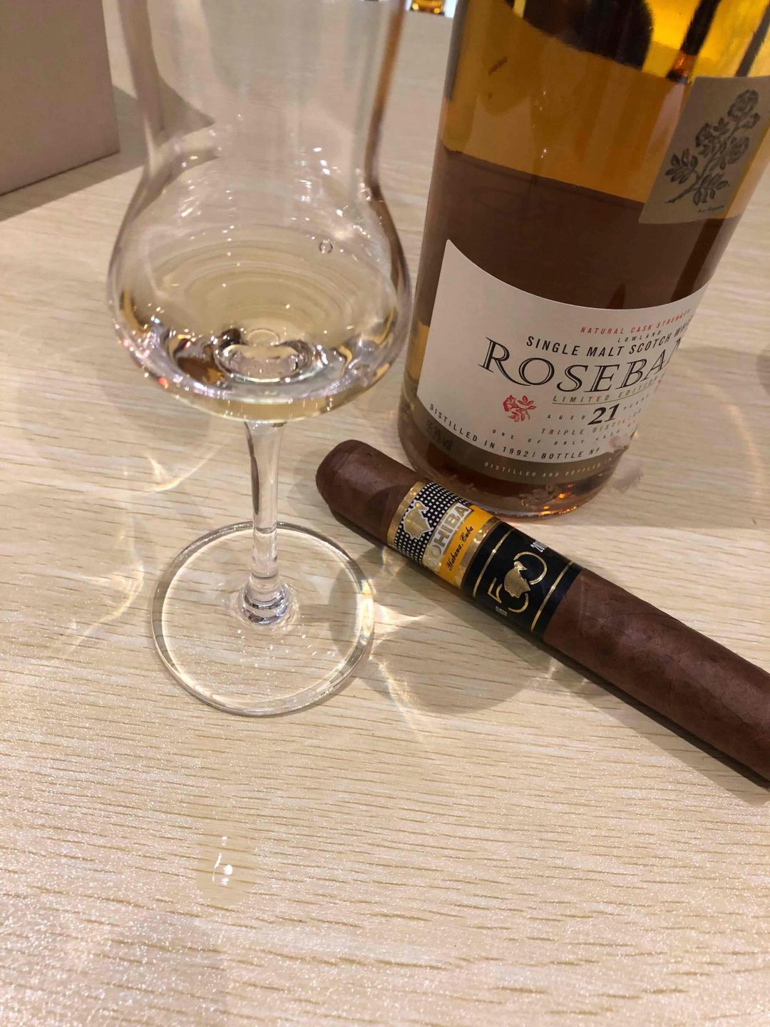 喝<img src='https://sdata.whiskyworm.com/xcxpics/emoji_30.png' class='emoji' />