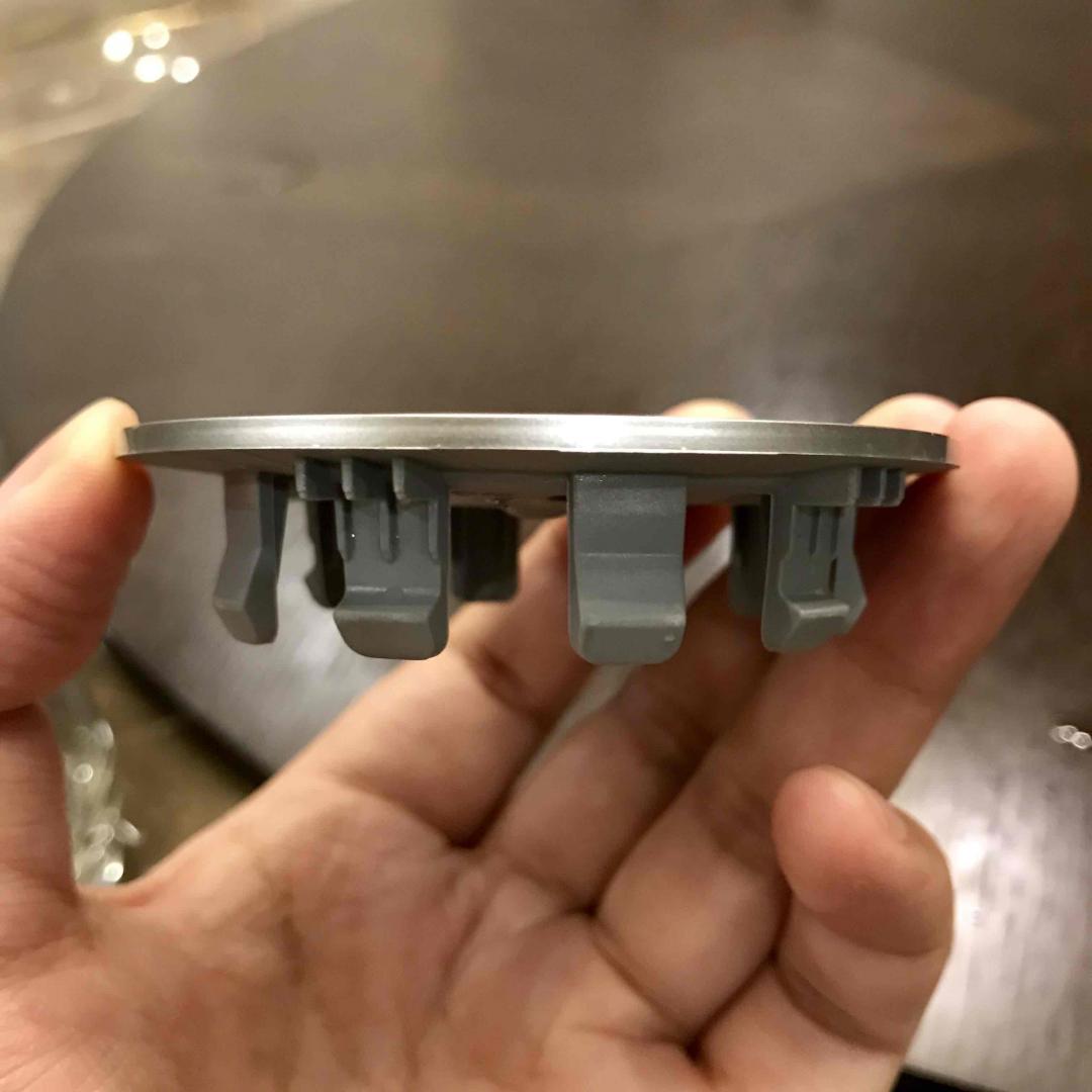 新型杯盖<img src='https://sdata.whiskyworm.com/xcxpics/emoji_5.png' class='emoji' />