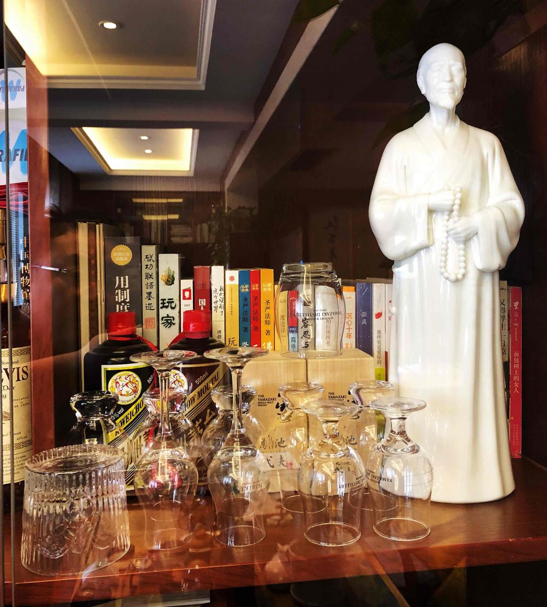 办公室日常饮酒全体更换<img src='https://sdata.whiskyworm.com/xcxpics/emoji_83.png' class='emoji' />