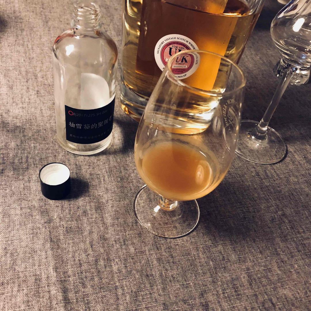 粉红色的威士忌🥃