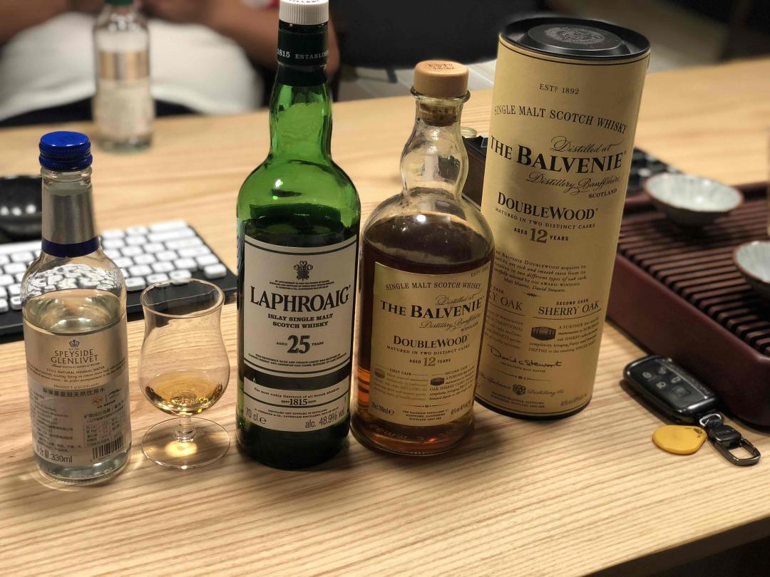 周末又来蹭大佬酒喝，喝完马爹利拱桥，再来喝这些，感觉从法兰西到了苏格兰<img src='https://sdata.whiskyworm.com/xcxpics/emoji_21.png' class='emoji' />