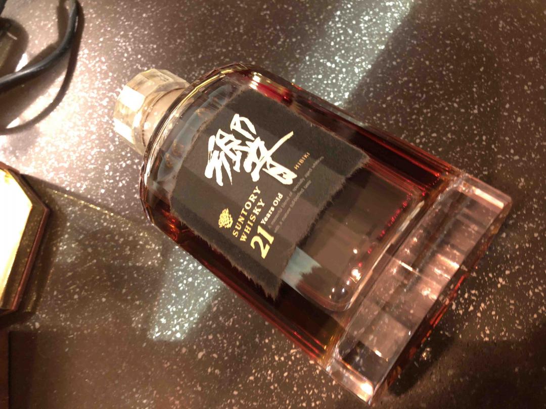 真的是爱不释手，每天都想拿出来看看，这个通透胜过響30啊！