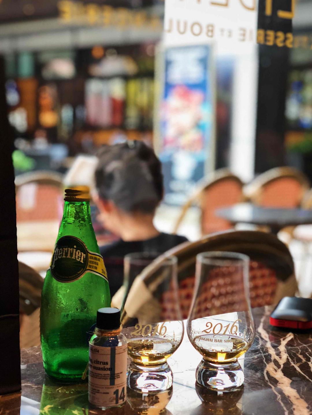 工作午餐就喝起来的节奏～