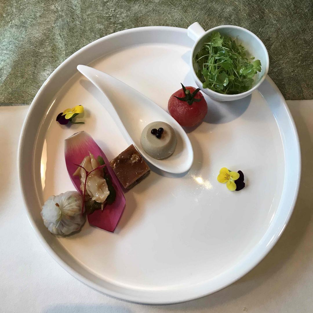 今天大家都去魔都Whisky L了哇，没去成的只能在苏州喝点小酒了～