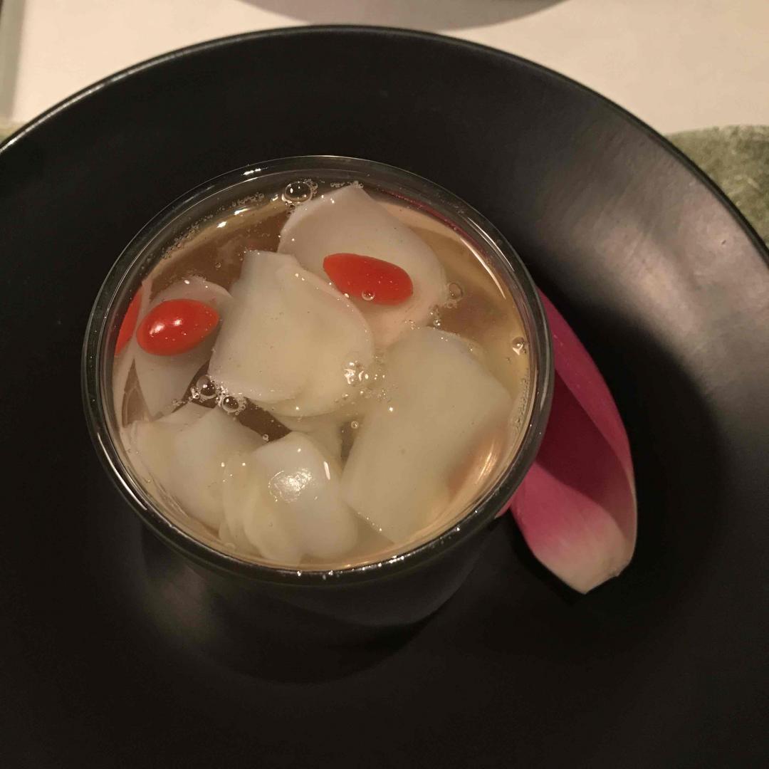 今天大家都去魔都Whisky L了哇，没去成的只能在苏州喝点小酒了～