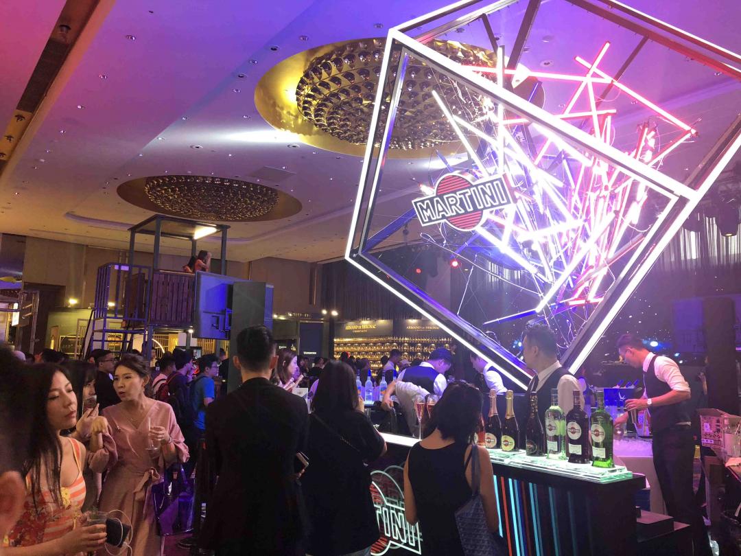 愉快的威士忌L十周年<img src='https://sdata.whiskyworm.com/xcxpics/emoji_1.png' class='emoji' />