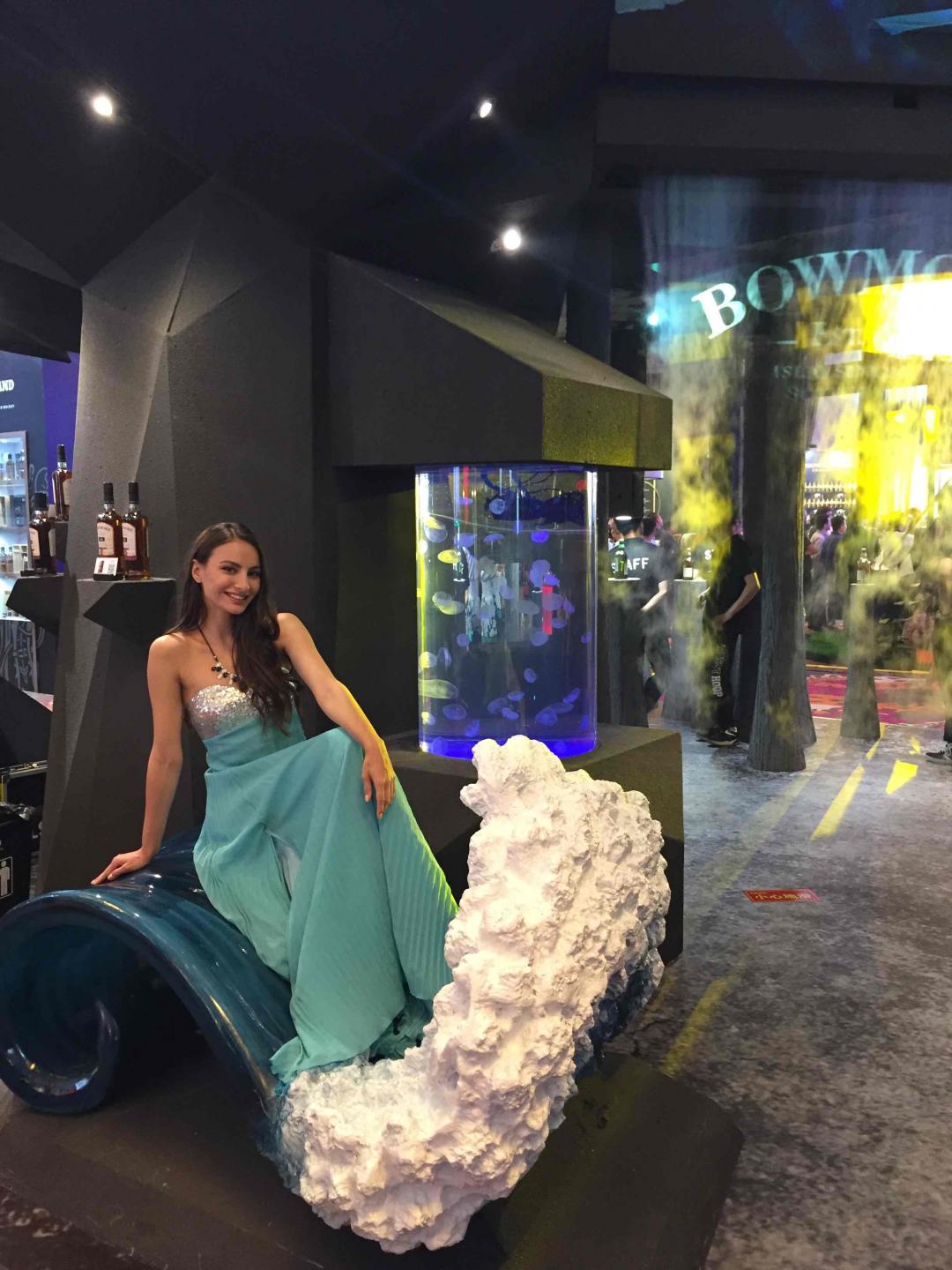 来张小姐姐的<img src='https://sdata.whiskyworm.com/xcxpics/emoji_14.png' class='emoji' />