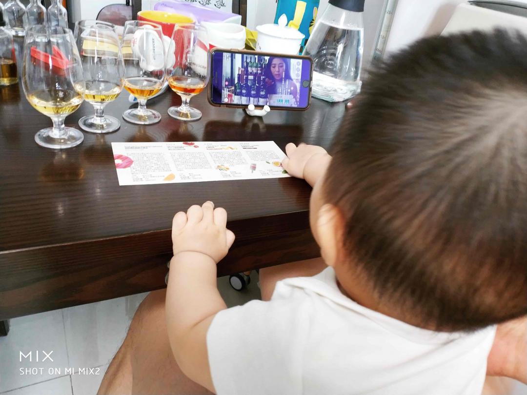 我知道，你们都去参加Whisky L！去了