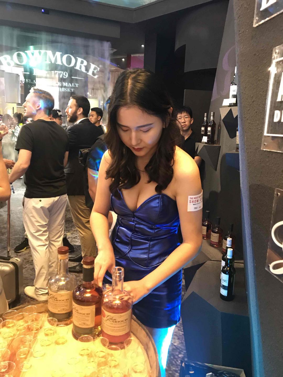 你是来喝酒的？真的吗？