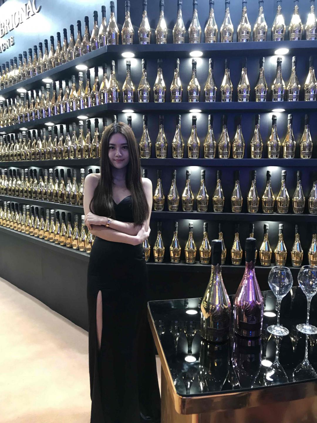 你是来喝酒的？真的吗？