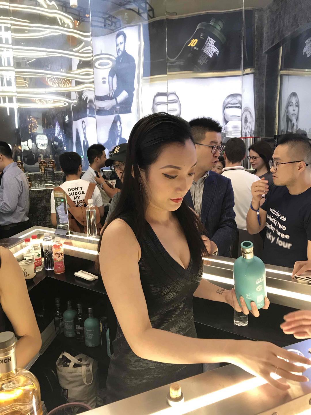 你是来喝酒的？真的吗？