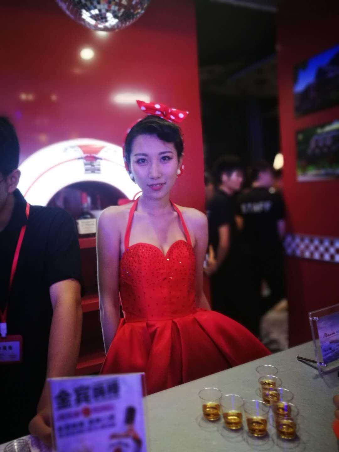 展会美照，懂得