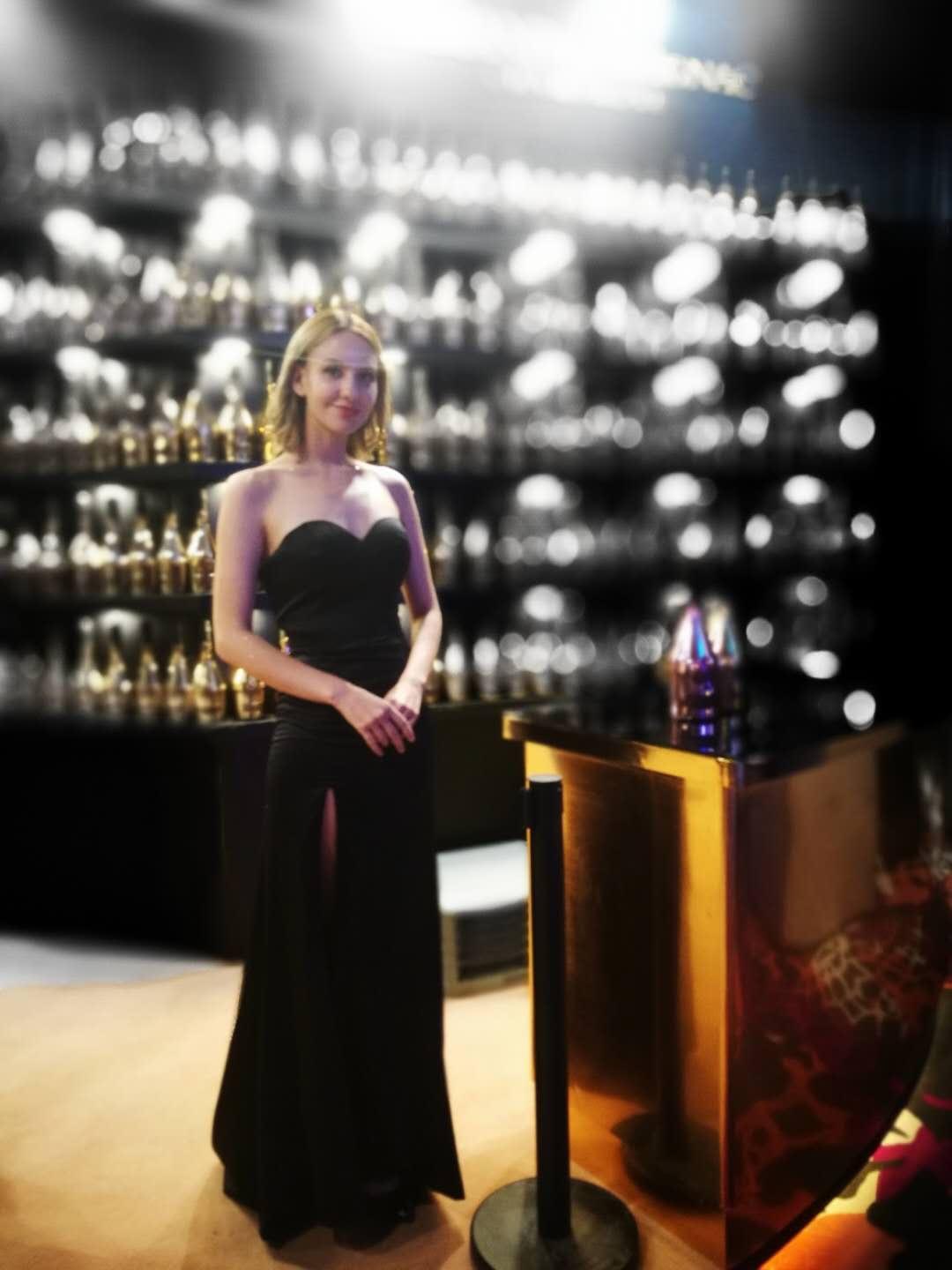 展会美照，懂得