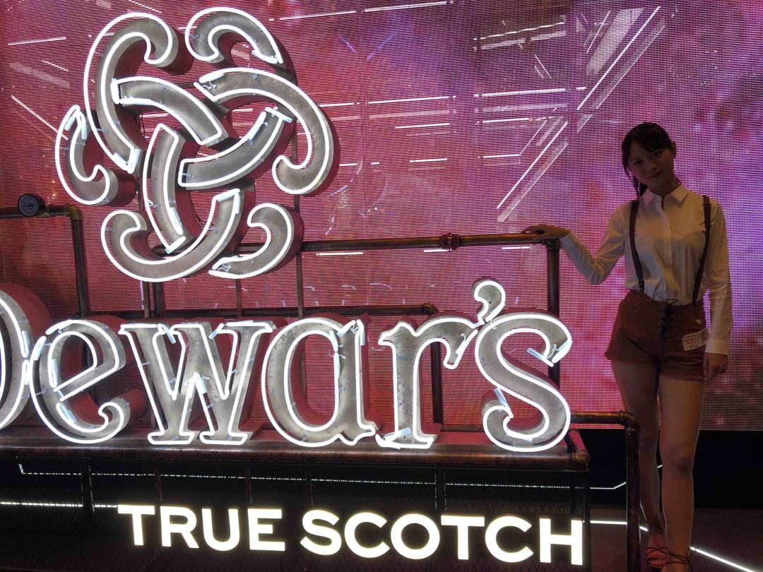 展会美照，懂得