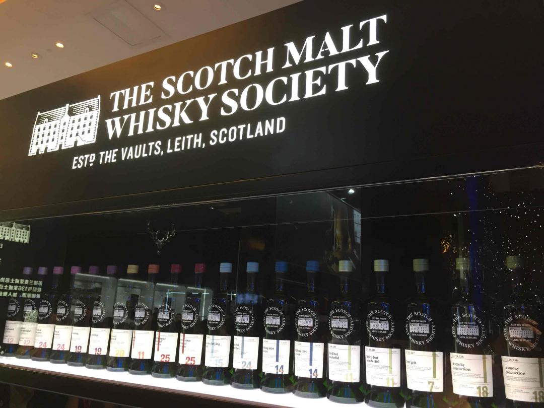 看见大家穿云箭，千里奔袭来相见