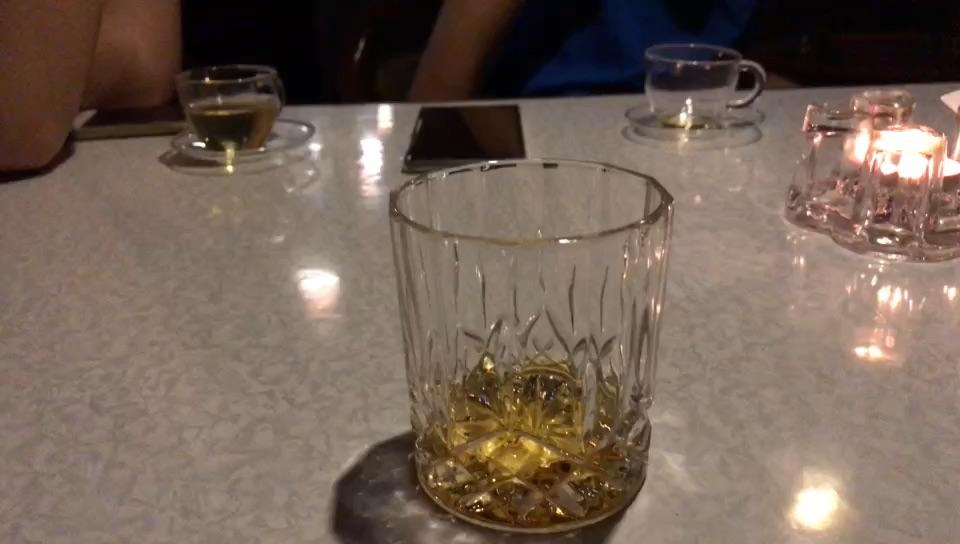 朝鲜平壤的威士忌酒吧。