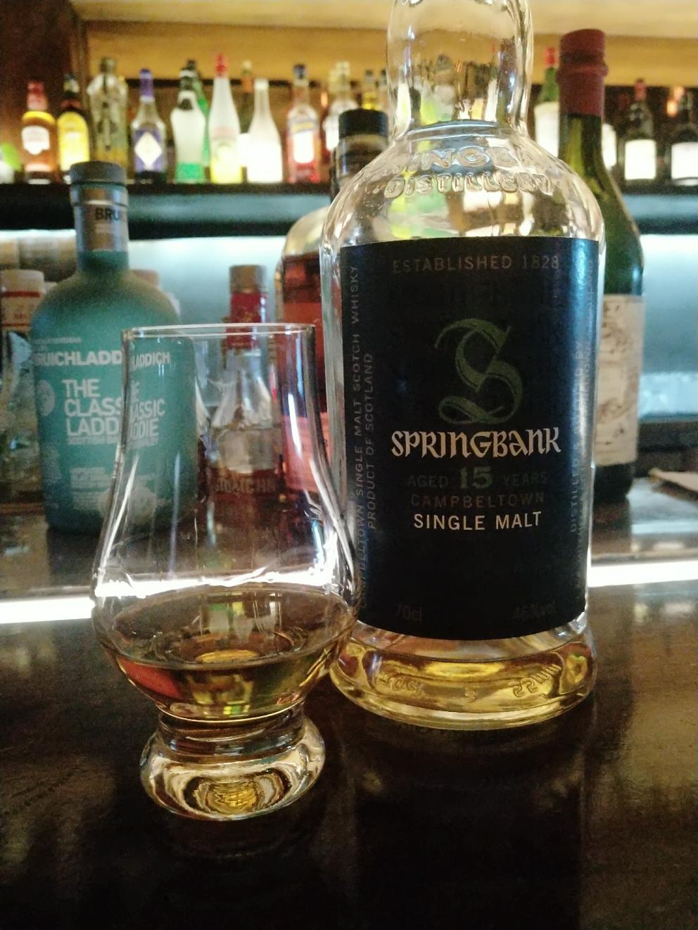 酒不醉人，人自醉