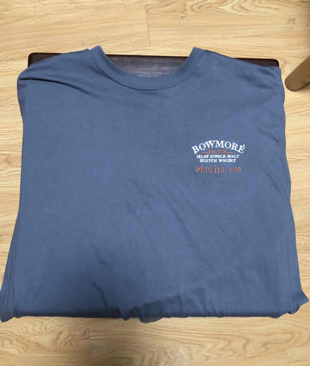 好朋友送了件衣服來<img src='https://sdata.whiskyworm.com/xcxpics/emoji_43.png' class='emoji' />