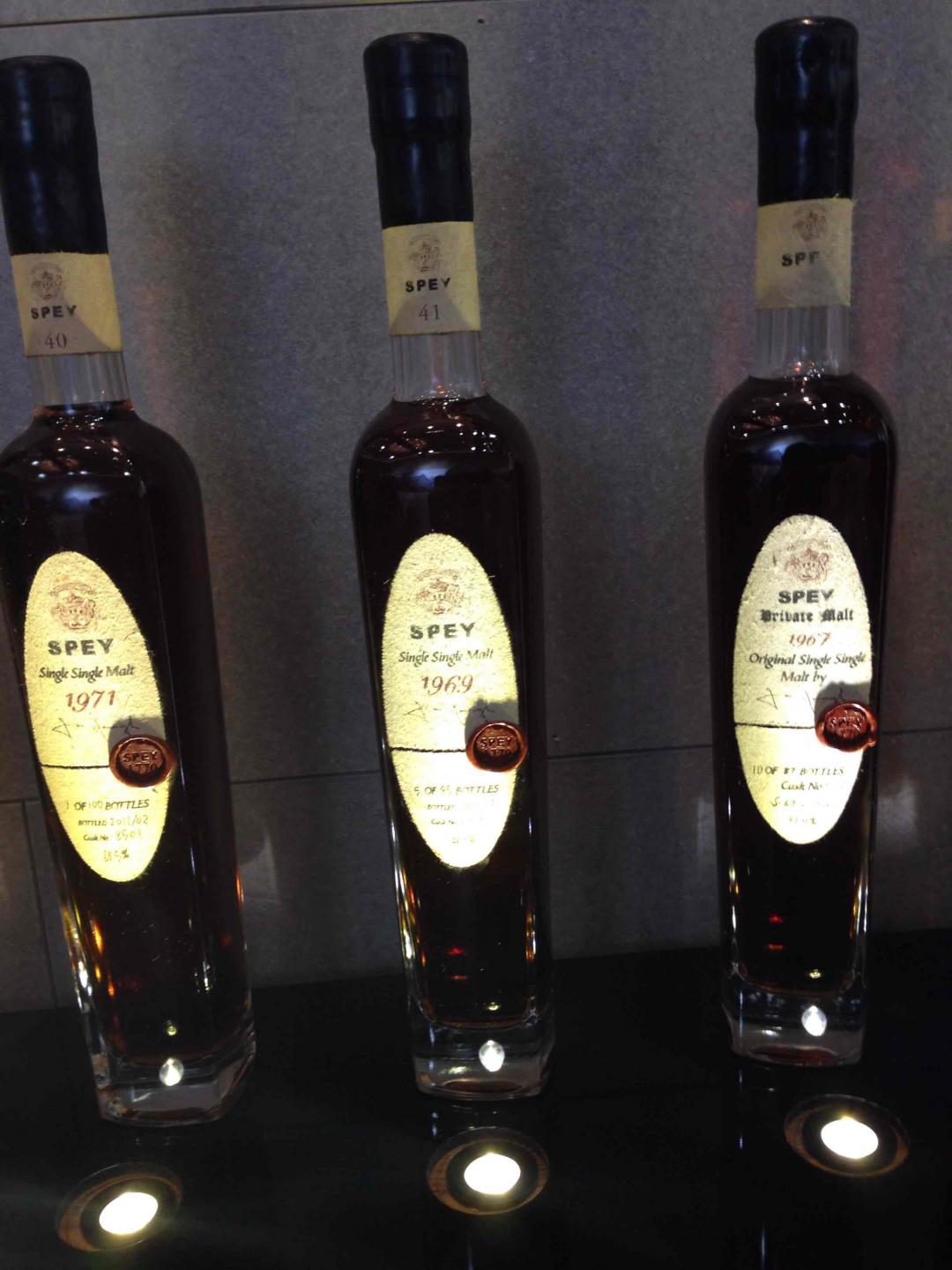 正好一周年<img src='https://sdata.whiskyworm.com/xcxpics/emoji_13.png' class='emoji' /><img src='https://sdata.whiskyworm.com/xcxpics/emoji_22.png' class='emoji' />