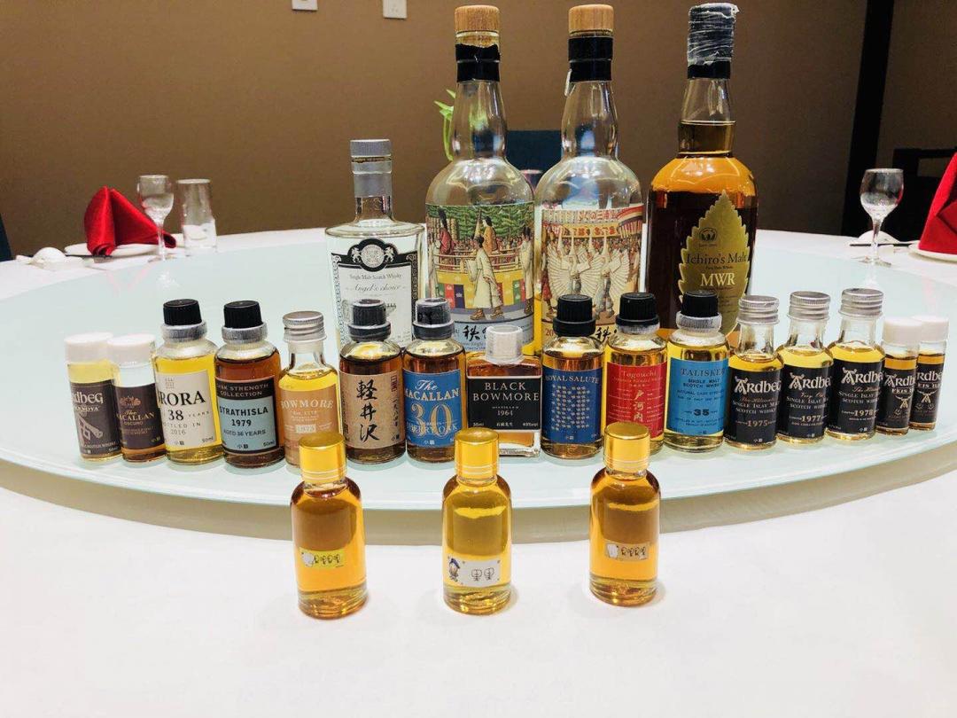 补发一下三个男人的七夕…真爱啊！<img src='https://sdata.whiskyworm.com/xcxpics/emoji_41.png' class='emoji' />