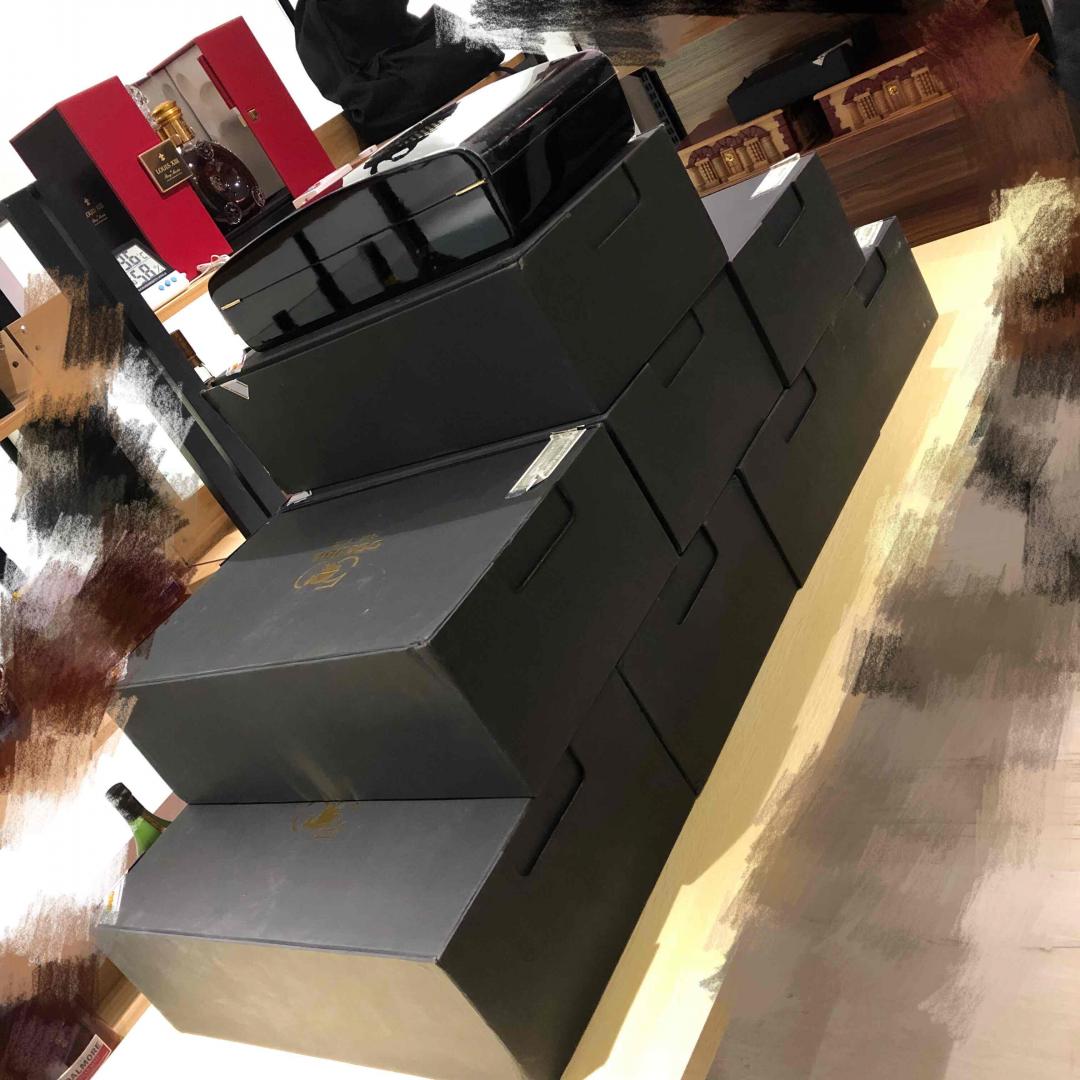 是时候整理点地方放酒了<img src='https://sdata.whiskyworm.com/xcxpics/emoji_7.png' class='emoji' />