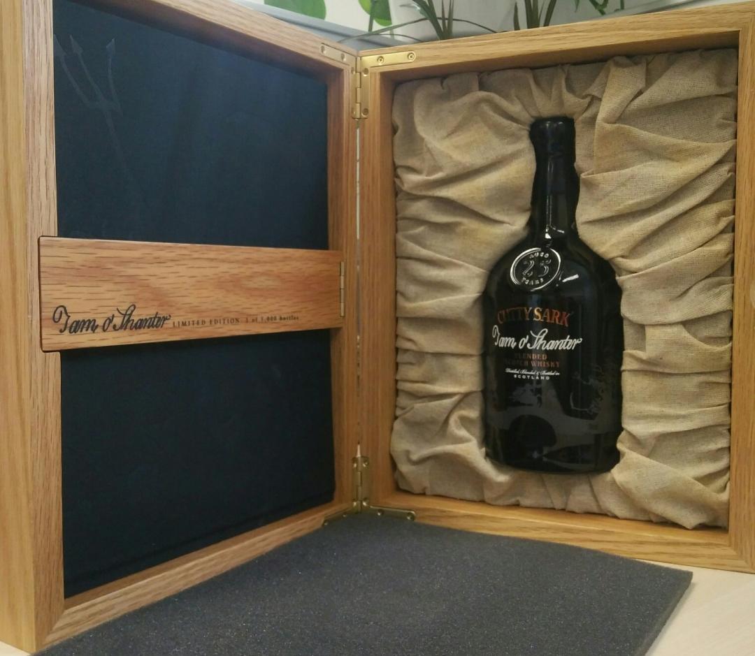 101书里评价极高的一瓶酒，里面的图册就赚够本了！