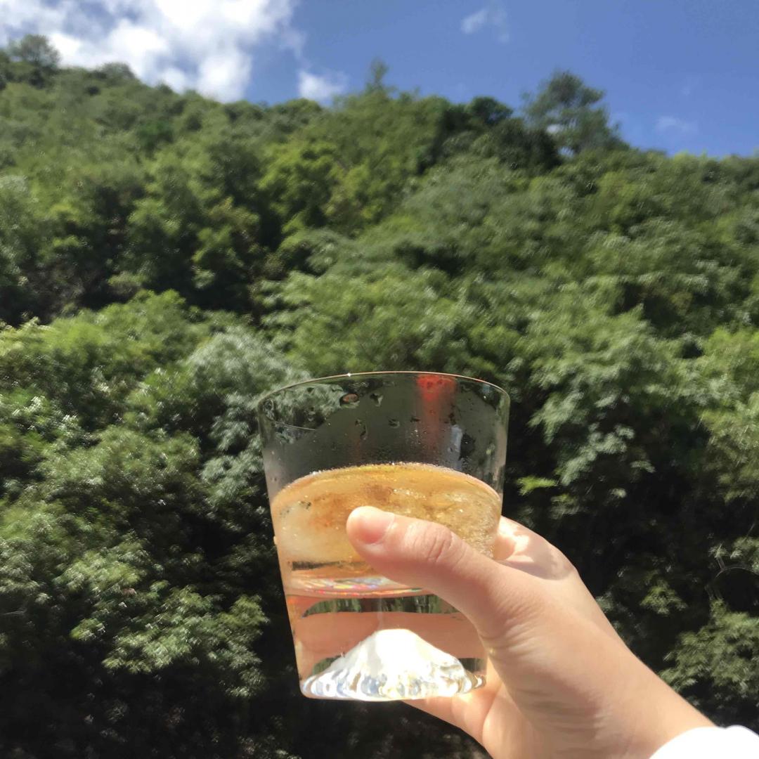 带着威士忌漂流