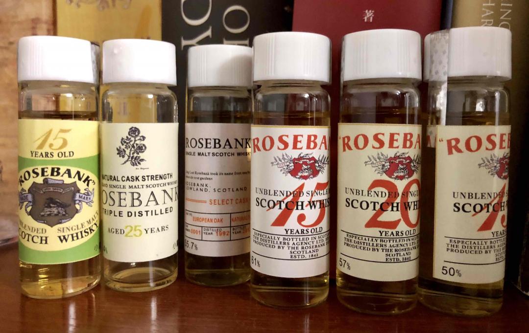 用只新杯配这个低地女王Rosebank …，价格也是加了turbo似的，25年真的好喝但价格越来越不亲民！<img src='https://sdata.whiskyworm.com/xcxpics/emoji_10.png' class='emoji' />