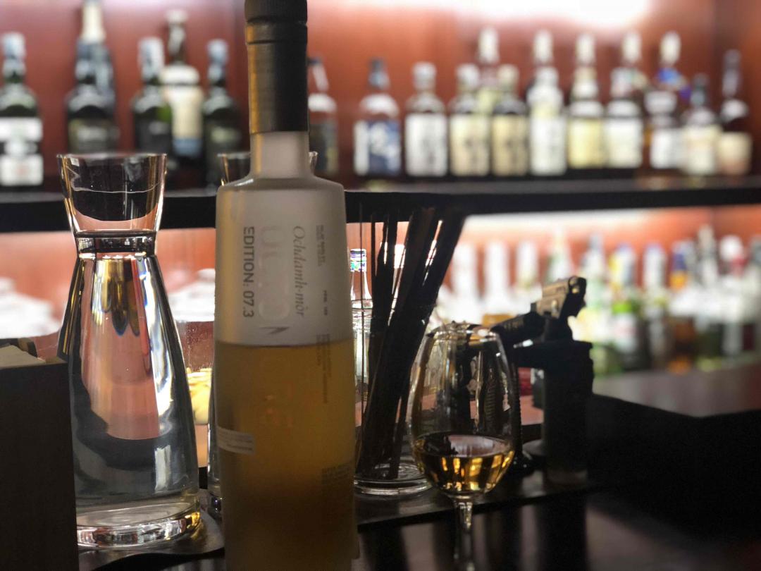 好久沒來咖啡攞走，羅漢伏魔面基鈡老闆